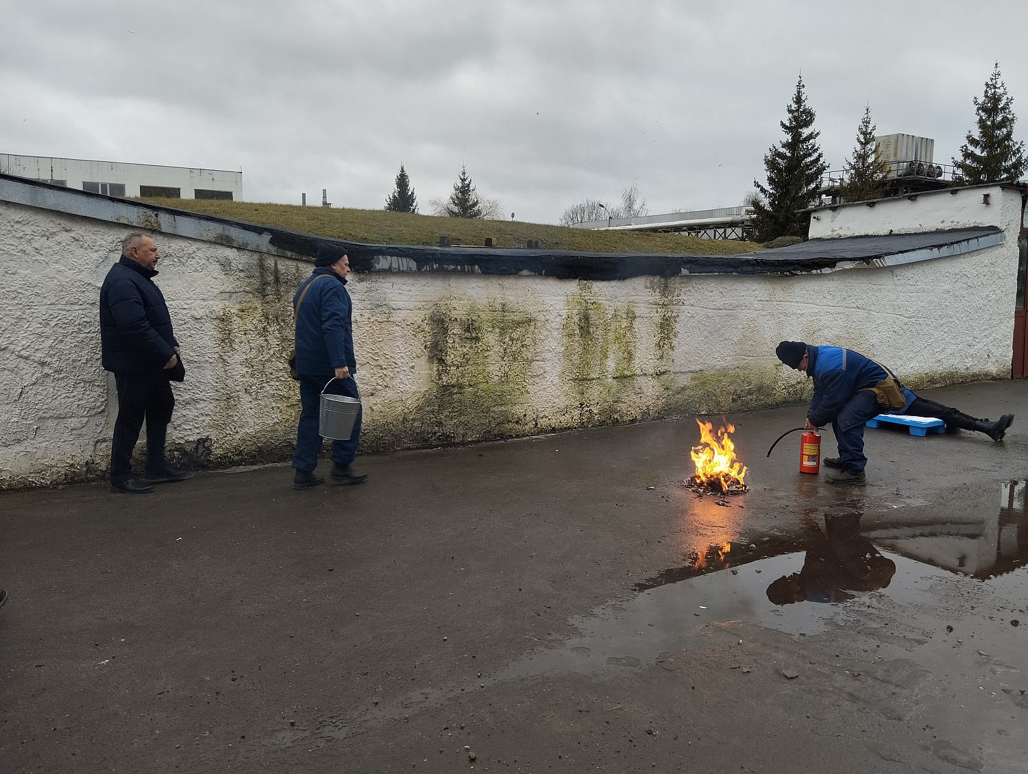 Учения на территории ОАО "Витязь". Действия при поступлении сигнала "Внимание всем"!
